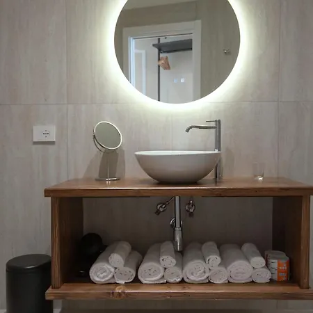 بيت ضيافة Plaza Downtown 4*