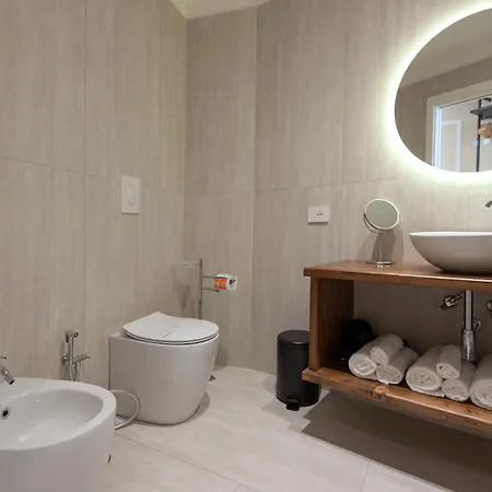 Plaza Downtown 4* نابولي