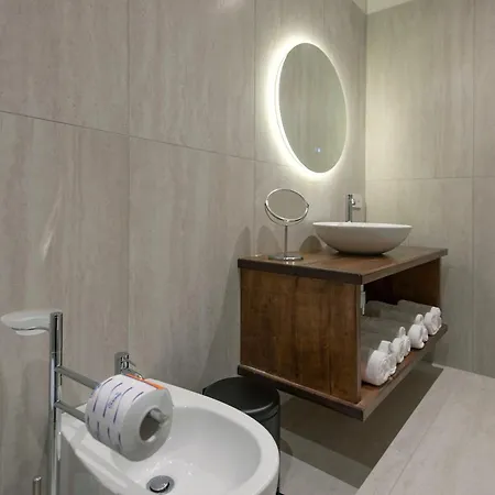 Plaza Downtown 4* نابولي