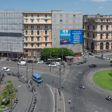 بيت ضيافة Plaza Downtown