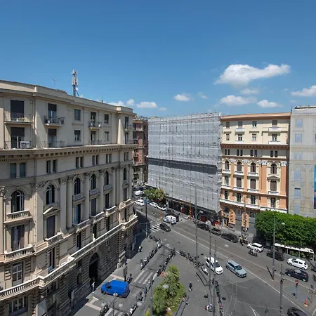 Plaza Downtown نابولي